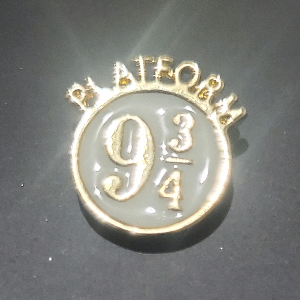 HP Platform 9 3/4 Stud Earrings (Gold Plated) | Custom Jewelry | Harry Potter